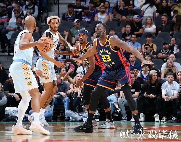 国王四巨头联手大胜马刺 步行者力克公牛止四连败